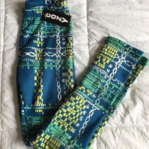 Cozy leggings, never been worn, printed